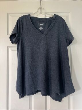 Sonoma V-Neck Short Sleeve Tee